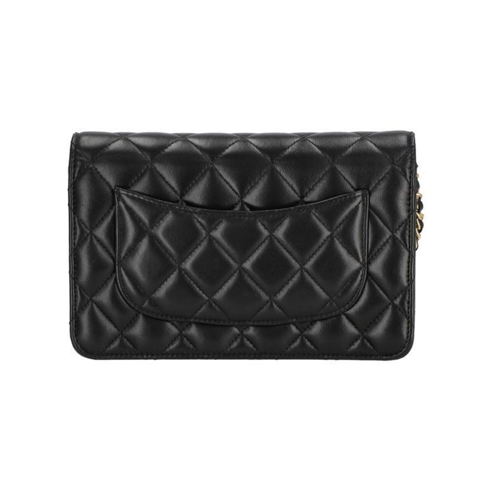 Chanel Serum Matra Chain Wallet Skin